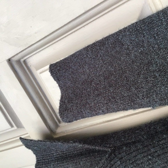 Calvin Klein Jeans Sweater SzS/P Gray Turtle W Snaps Long Sleeves Slimming Used - Picture 10 of 11